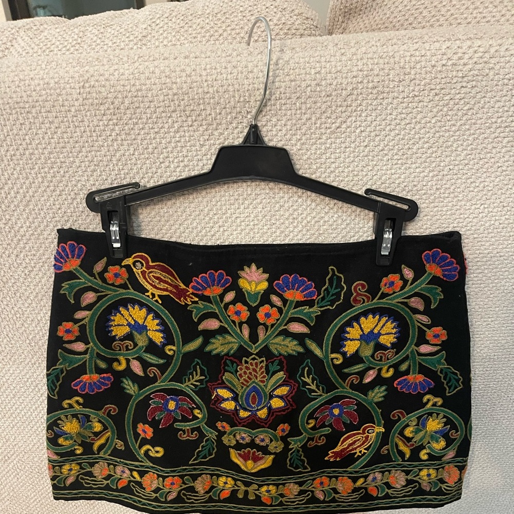 Zara Embroidered mini skirt as S